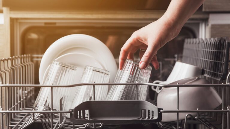 10 Things That Shouldn’t Go in the Dishwasher (Even If They Fit)