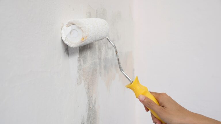7 paint mistakes that ruin how clean a room looks