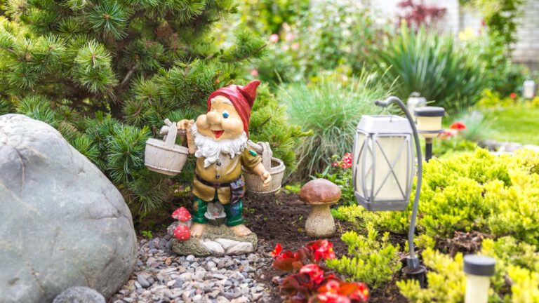 10 Landscaping Choices That Look Outdated in 2025