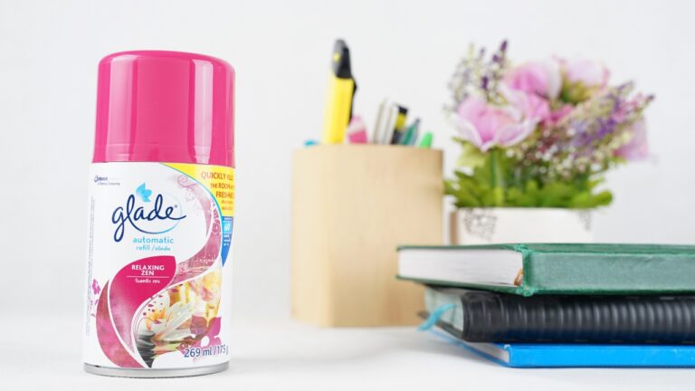 “Good” Smells That Are Making Your House Feel Dirtier