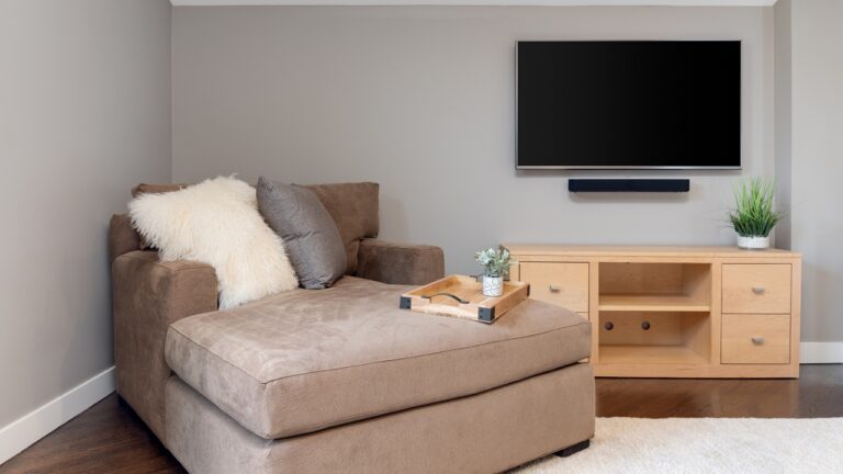 10 Things You Should Remove to Instantly Make Your Home Feel Better