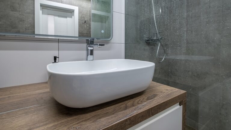 9 decorating fads from the 2000s that flopped fast