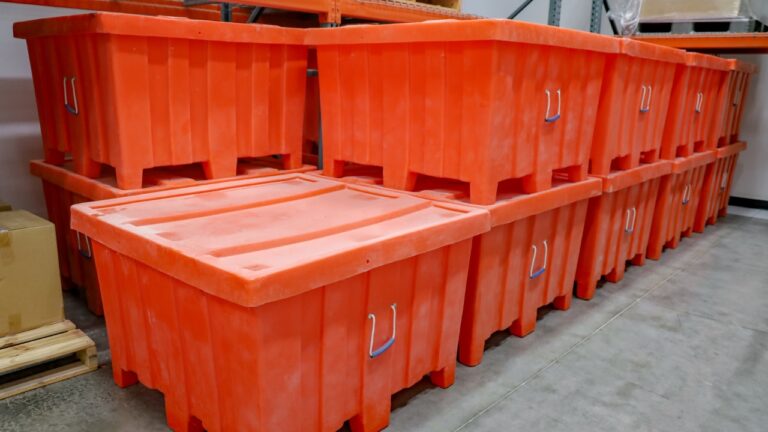 9 Things You Should Absolutely Never Store in Plastic Long-Term