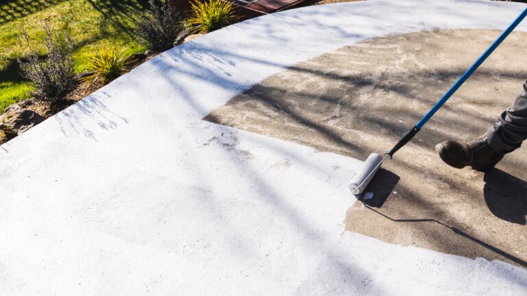 10 Front Yard Details That Look Like You Tried Too Hard