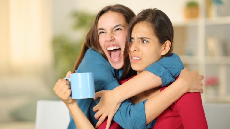 8 Hosting Mistakes That Make Guests Uncomfortable Fast