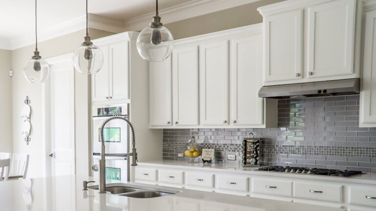 8 decorating trends that fall apart in real life