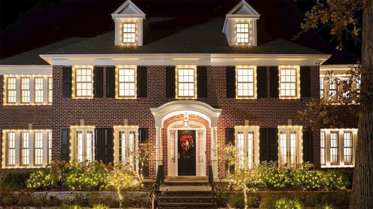 A “Home Alone” house update just got weird in the best way, the owners commissioned a sculpture from Marv