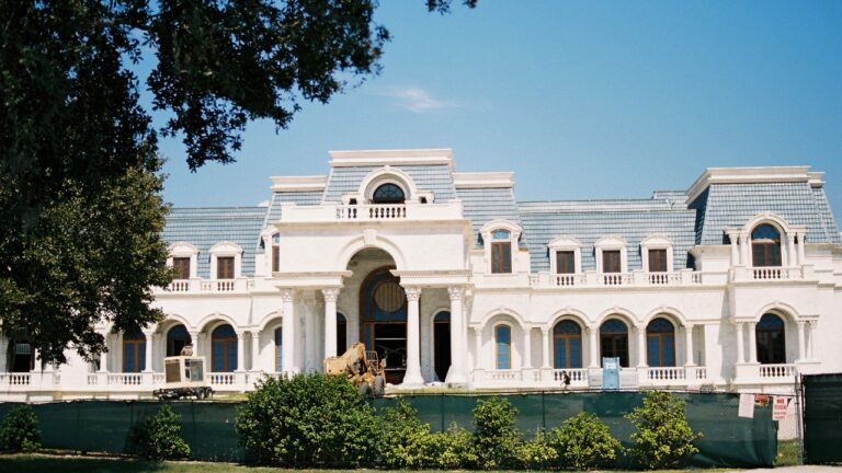 The Biggest Celebrity Houses You’ll Ever See