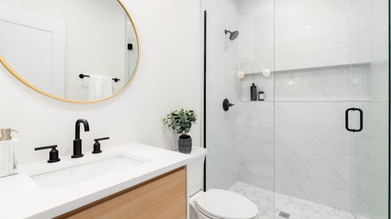 9 Bathroom Swaps That Mimic Designer Builds