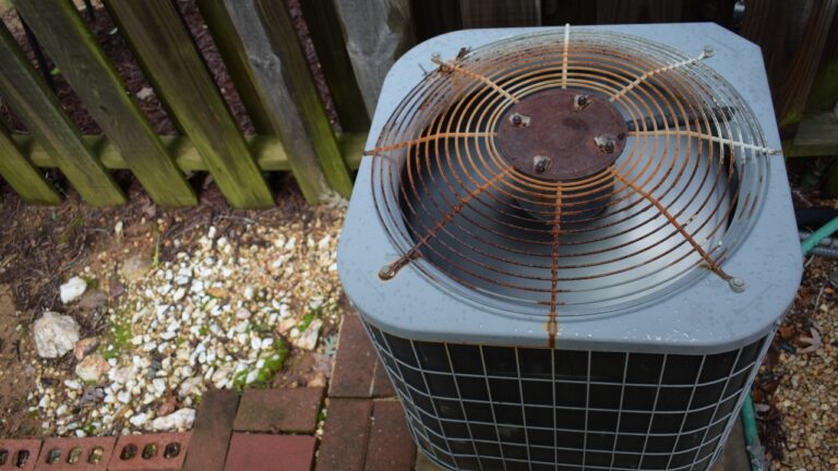 10 ways your HVAC is struggling, according to experts