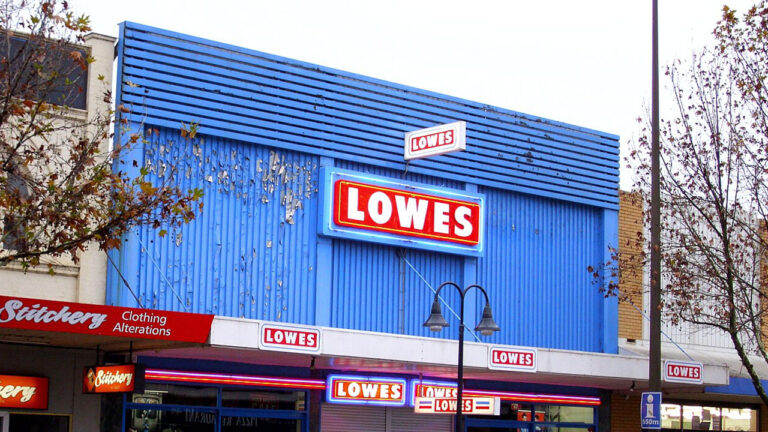 7 things from Lowe’s that instantly upgrade your curb appeal