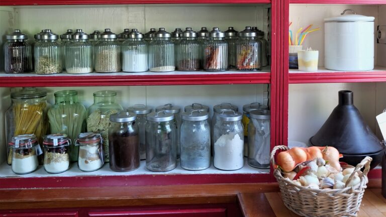 This one “clean” habit is actually making your home look cluttered