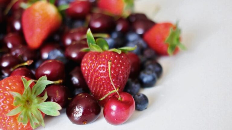 Berry bush choices that set you up for early fruit