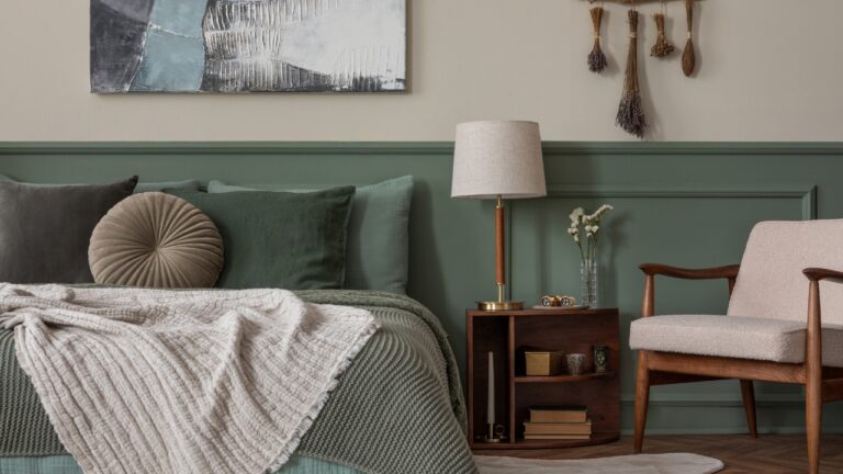 13 Cozy Bedroom Layers Designers Use When the Temps Drop