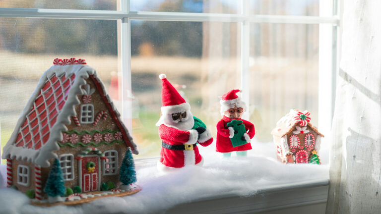 7 Little Things That Make Holiday Decorating Feel Special