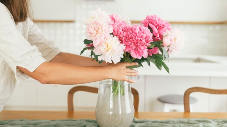 Cut flower ideas you can start from the grocery store