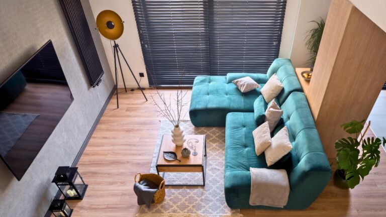 9 tricks that make small rooms feel open and intentional