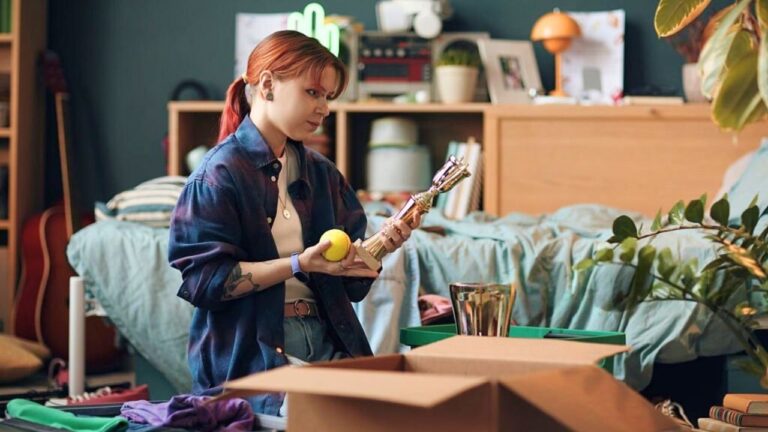 Junk or Jackpot is the first HGTV show that talks about the stress behind clutter