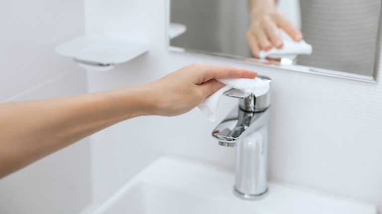 7 safety checks to do before holiday guests arrive—so you’re not dealing with problems mid-visit