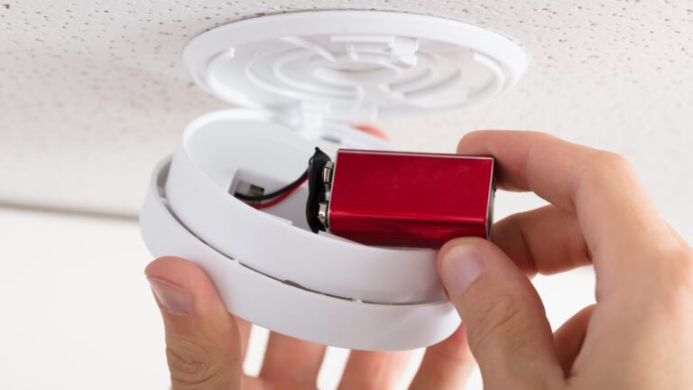 7 smoke detector mistakes that matter more in winter—and how to fix them