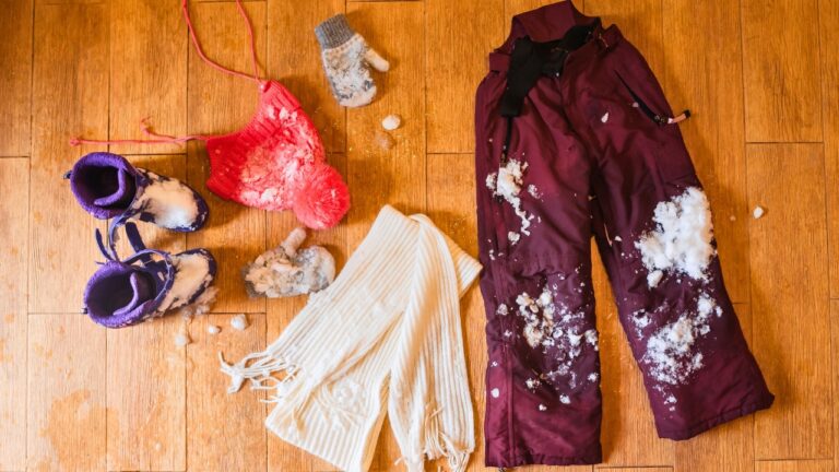 8 Reasons Your House Is Always Harder to Keep Clean In the Winter