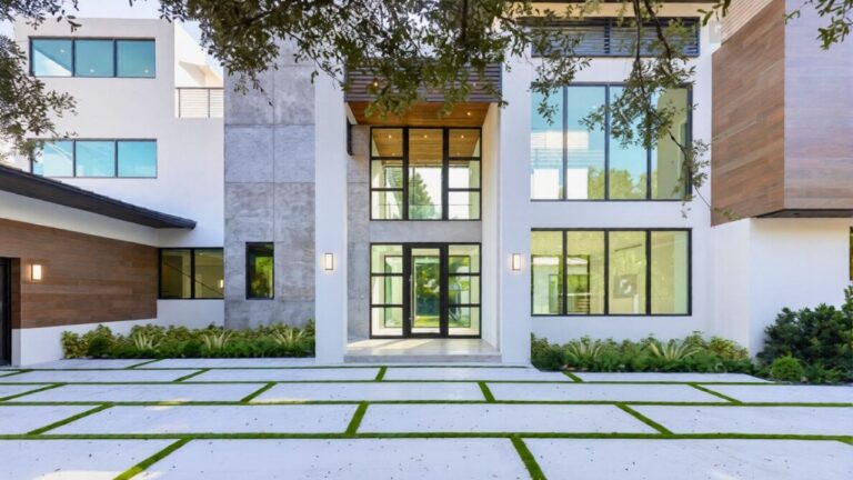 Kylie Jenner’s $48 million listing shows the luxury home trend that regular homeowners keep copying wrong