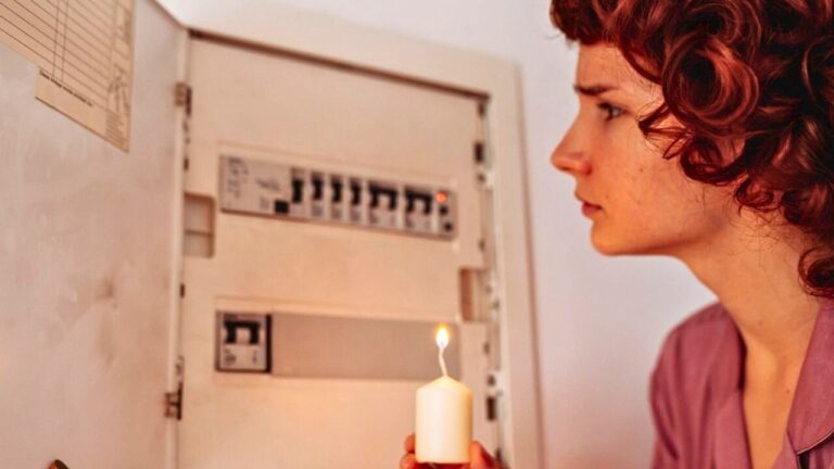 What old homes reveal after the first major power outage