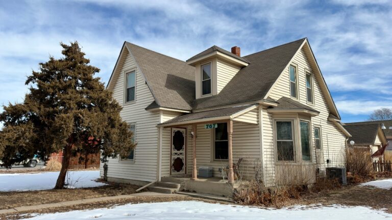 The real reason older homes can’t beat modern houses