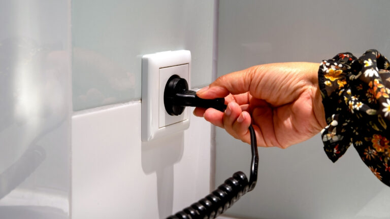 What to unplug before you start a generator so you don’t fry anything