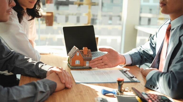 7 houses buyers walk out of fast