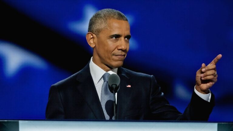 Obama said “aliens are real,” then clarified it — and the internet ran with the first part anyway