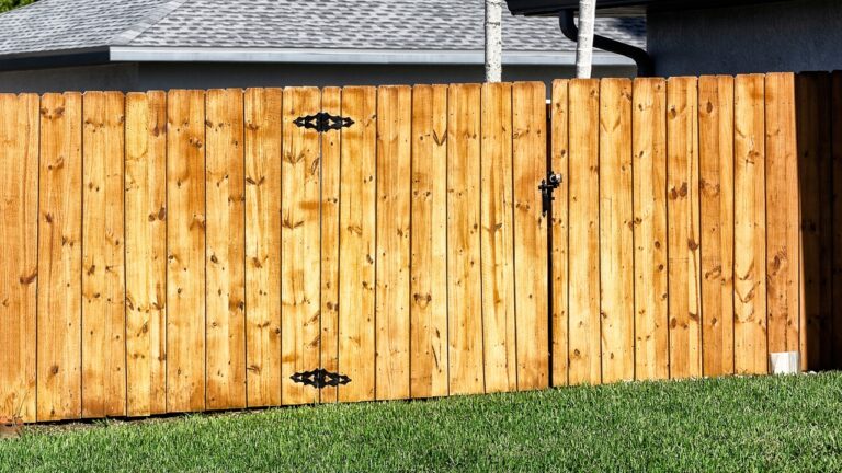 The fence gate hardware that sags within one season