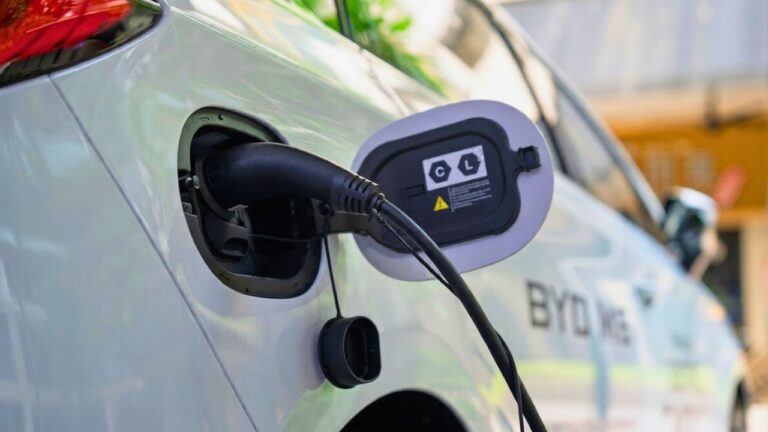 Chinese EV maker unveils car that can charge in just five minutes