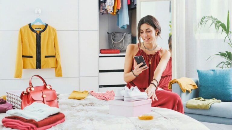 Young professionals turn to renting their wardrobes to survive rising living costs