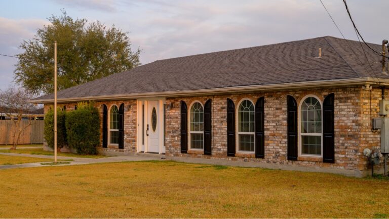 10 Reasons Your Grass Won’t Green Up This Spring