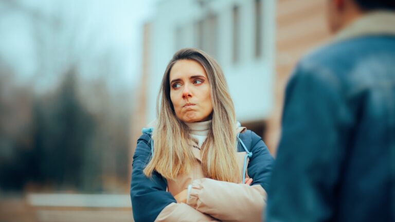 Woman says her boyfriend wanted a “break” every spring — and when she finally stopped begging, she found out he had been cheating anyway