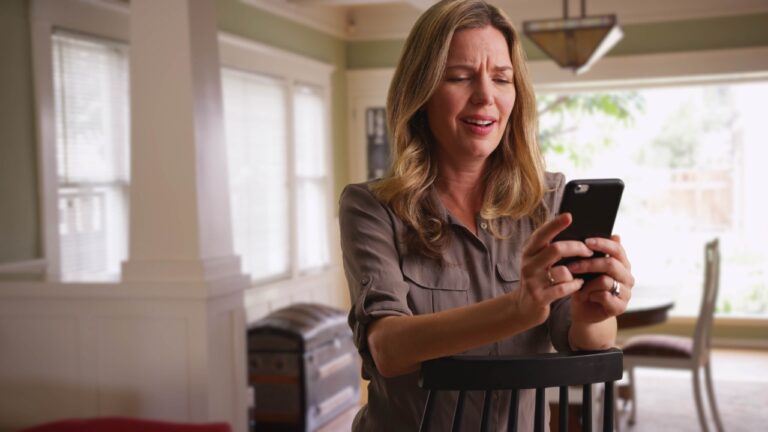 Woman says she forwarded her husband’s group chat to his boss — and everything unraveled from there