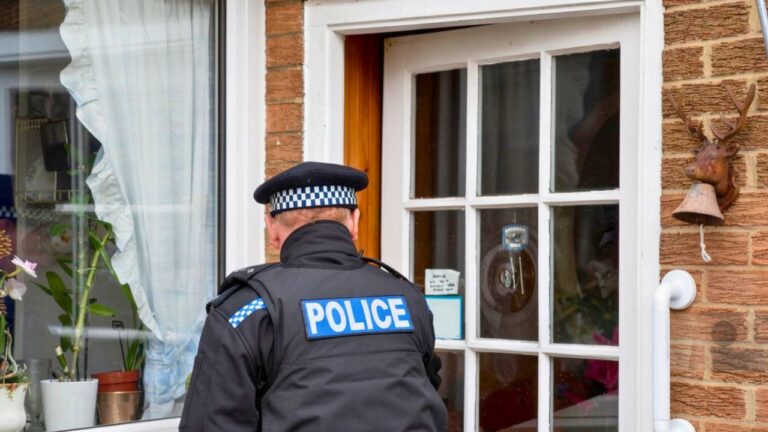 Police Broke Into His Place Looking for His Roommate’s Stuff — Then Took His Laptops and Steam Deck Instead