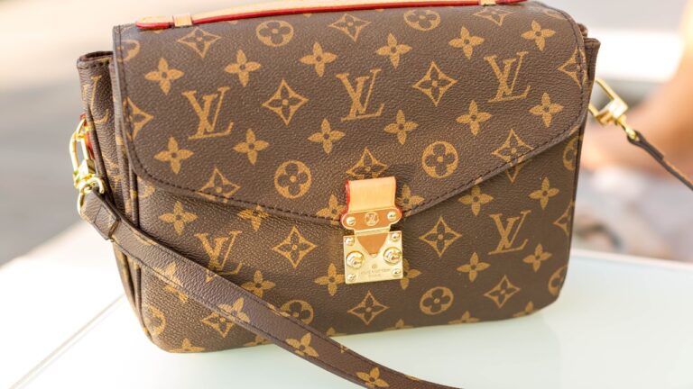 Neighbor Stole Her Louis Vuitton Bag — Then Her Husband Said Calling Police Was Too Much