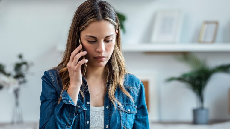 College Student Says Her Mom Secretly Redirected Refund Checks to Cash App — Then She Called the Cops