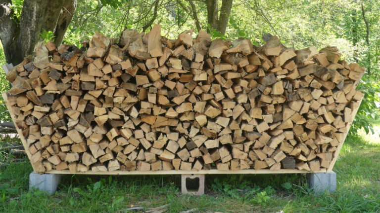 How to Season Firewood Fast: Split, Stack and Dry Wood Before Winter